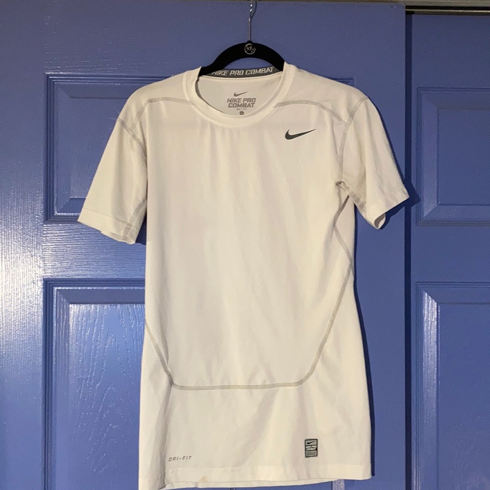 Nike Men’s compression pro combat shirt (Size L)